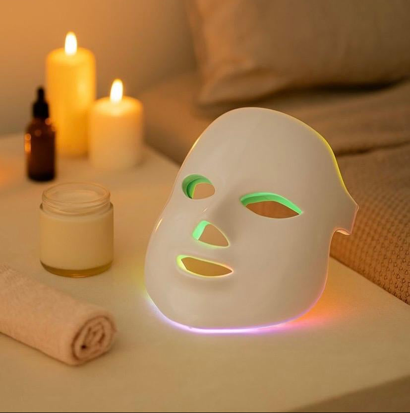 LED Photon Rejuvenation Face Mask | قناع LED لتجديد شباب البشرة